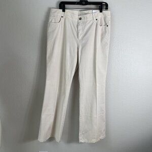 NEW Chicos Pants Womens 2.5 Cream Straight Leg Ultimate Fit Stretch Khakis